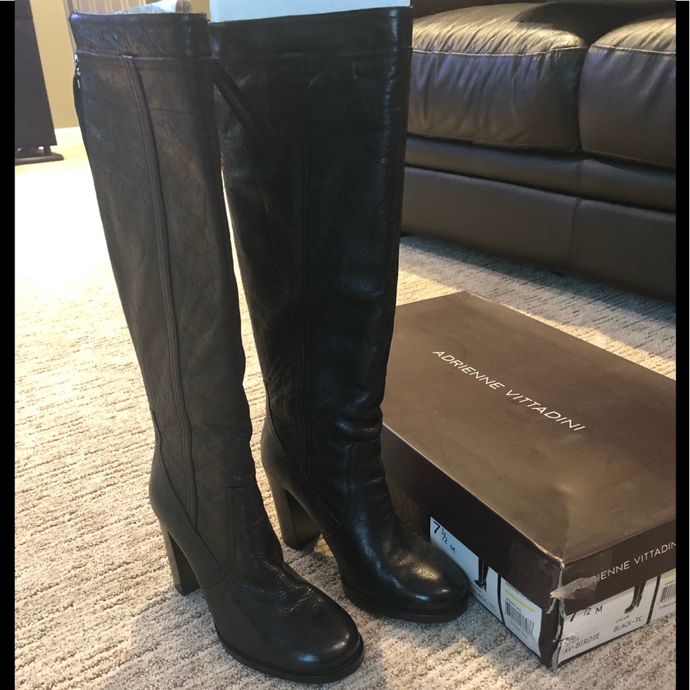 Excellent condition  Adrienne Vittadini Tall Boots  size 7 1/2 fit like 7